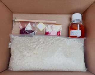 Sada na výrobu svíček do prázdného obalu svíčky Woodwick 609g